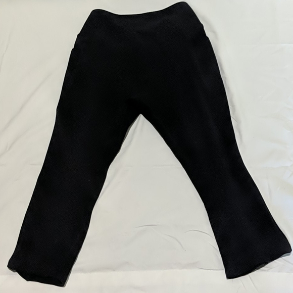 • Gymshark Ribbed Cropped Pants • - Picture 4 of 5